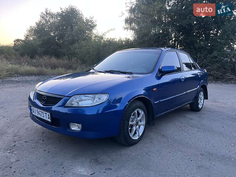 Mazda 323 2001