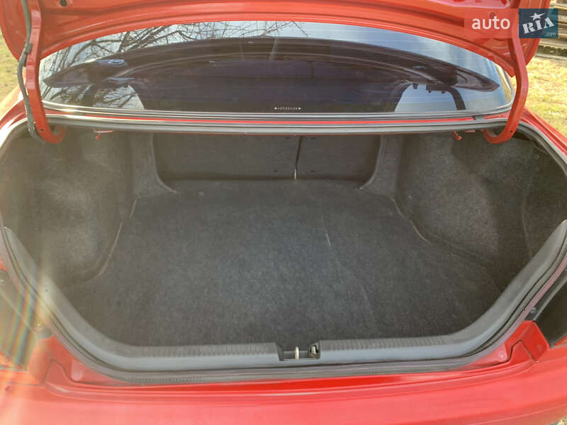 Седан Mazda 323 1997 в Каменском