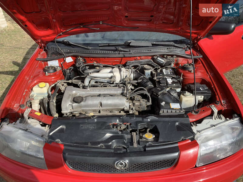 Седан Mazda 323 1997 в Каменском