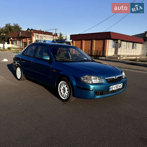 Седан Mazda 323 1999 в Дніпрі