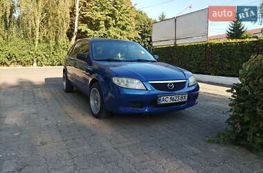Хэтчбек Mazda 323 2003 в 