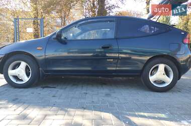 Хэтчбек Mazda 323 1996 в 