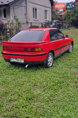 Хэтчбек Mazda 323 1991 в 