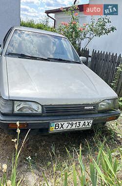 Хэтчбек Mazda 323 1988 в Каменец-Подольском
