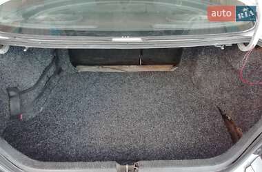 Седан Mazda 323 1996 в  фото 8 Седан Mazda 323 1996 в