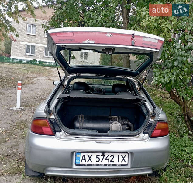 Хэтчбек Mazda 323 1996 в Мерефа