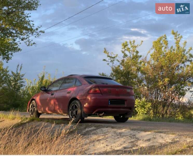 Хетчбек Mazda 323 1996 в Василькові