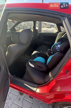 Хэтчбек Mazda 323 1995 в  фото 12 Хэтчбек Mazda 323 1995 в