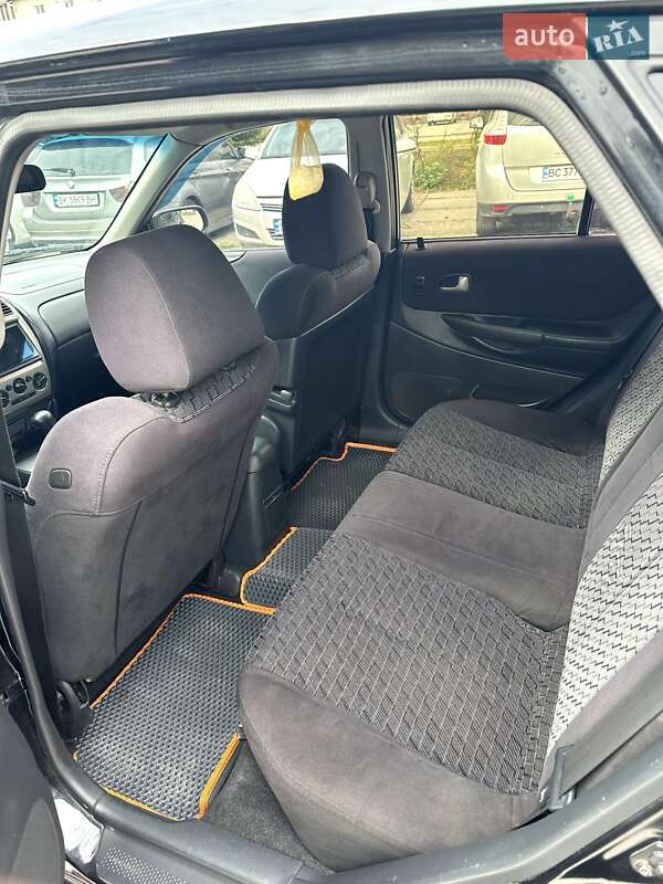 Хетчбек Mazda 323 2001 в Самборі фото 7 Хетчбек Mazda 323 2001 в Самборі