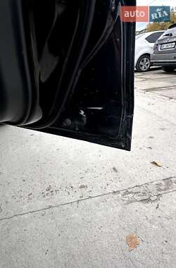 Хэтчбек Mazda 323 2001 в  фото 16 Хэтчбек Mazda 323 2001 в