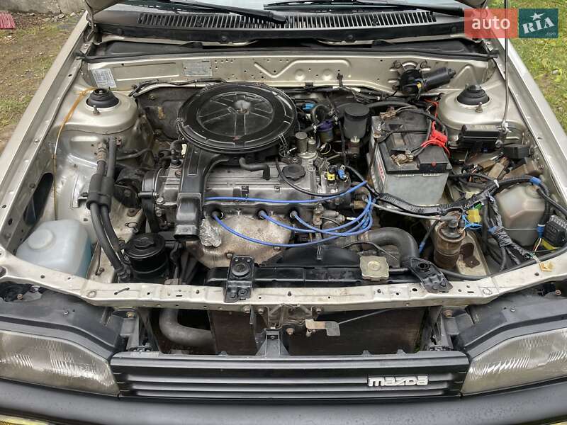 Хэтчбек Mazda 323 1988 в Черкассах фото 7 Хэтчбек Mazda 323 1988 в Черкассах