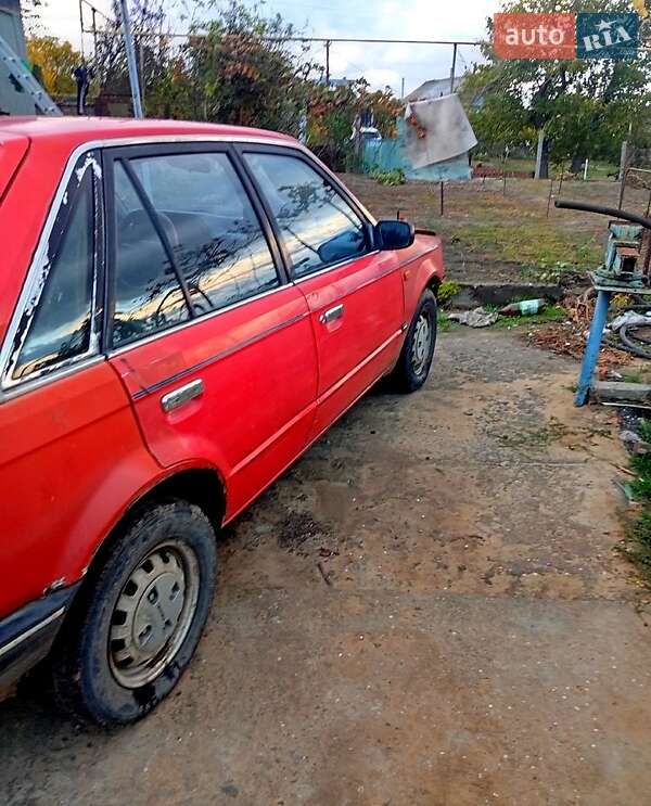 Хэтчбек Mazda 323 1987 в Николаеве