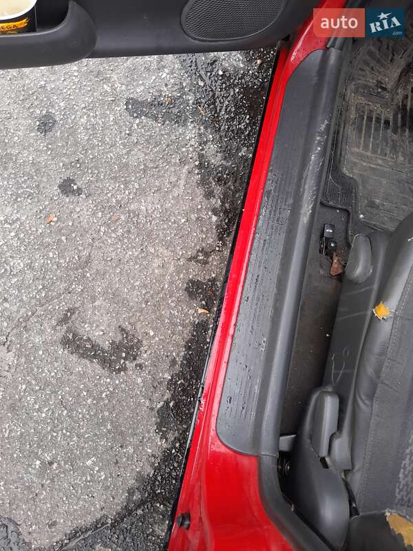 Седан Mazda 323 1996 в Синельниково фото 17 Седан Mazda 323 1996 в Синельниково