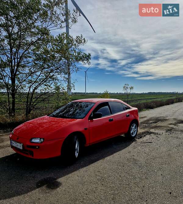 Хэтчбек Mazda 323 1995 в Овидиополе