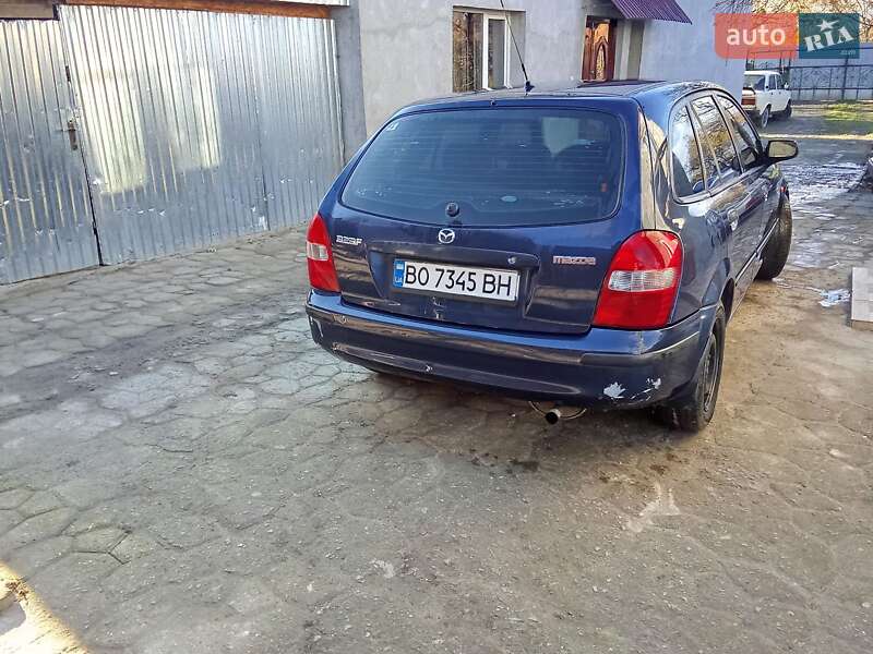 Хэтчбек Mazda 323 2000 в Перемышлянах