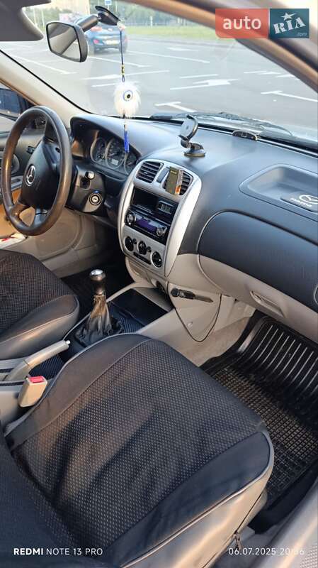 Хетчбек Mazda 323 2003 в Чернігові фото 11 Хетчбек Mazda 323 2003 в Чернігові