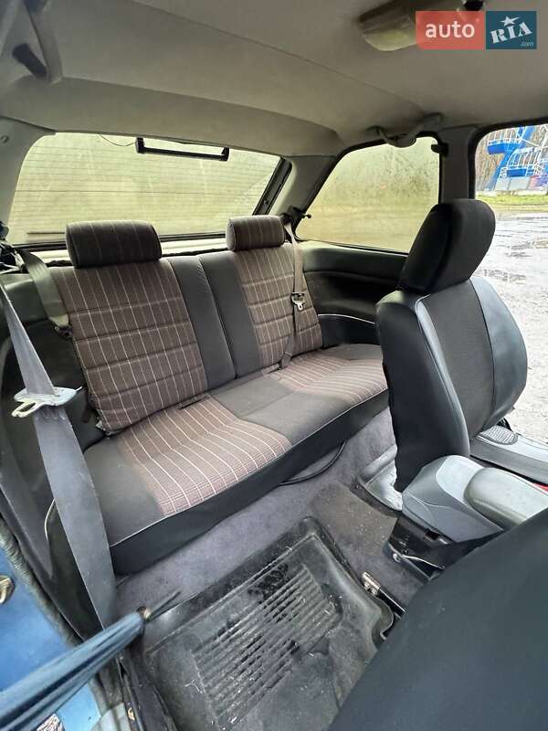 Хэтчбек Mazda 323 1987 в Хмельницком