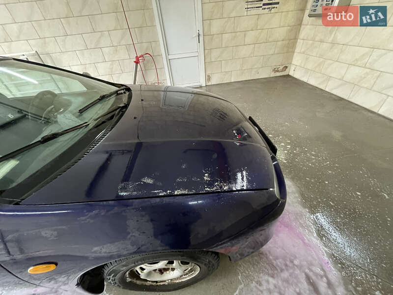 Хэтчбек Mazda 323 1995 в Виннице