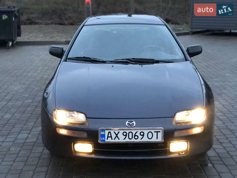 Хетчбек Mazda 323 1998 в Харкові