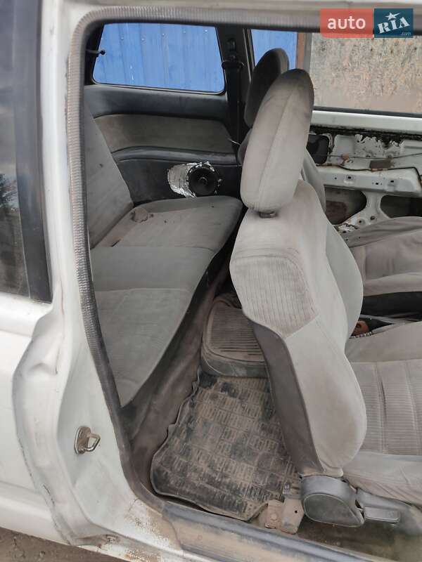 Хэтчбек Mazda 323 1991 в Днепре фото 8 Хэтчбек Mazda 323 1991 в Днепре