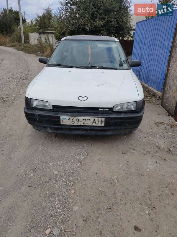 Хэтчбек Mazda 323 1991 в Днепре фото Хэтчбек Mazda 323 1991 в Днепре