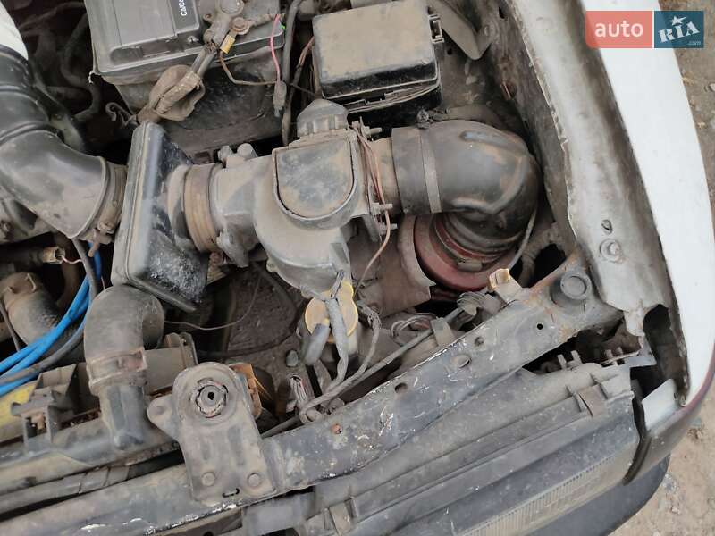 Хэтчбек Mazda 323 1991 в Днепре фото 12 Хэтчбек Mazda 323 1991 в Днепре