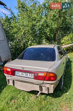 Седан Mazda 323 1996 в Дрогобичі