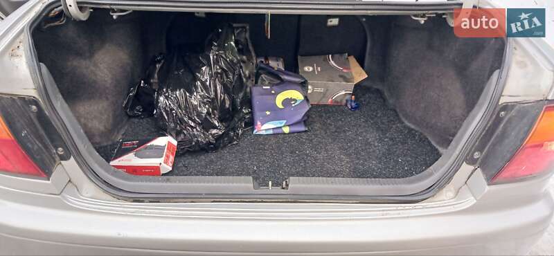 Седан Mazda 323 1997 в Ровно фото 10 Седан Mazda 323 1997 в Ровно