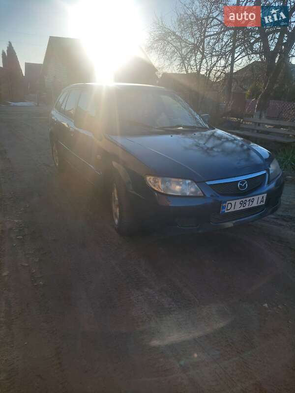 Хетчбек Mazda 323 2001 в Сарнах