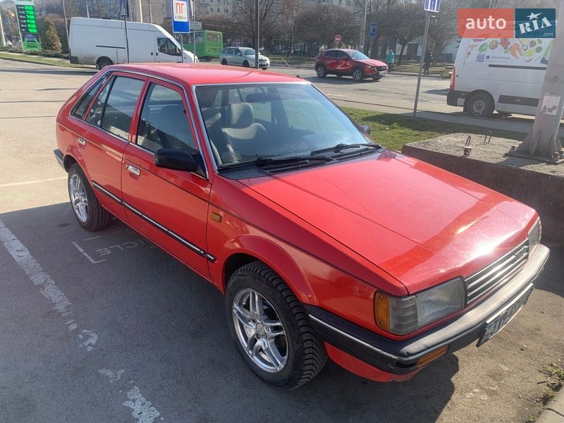 Mazda 323 1987