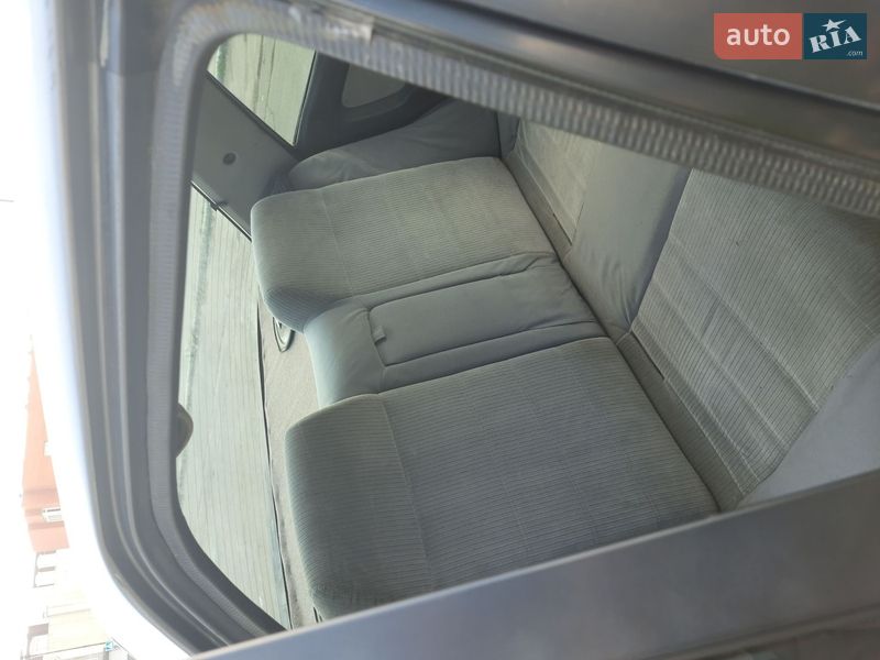 Седан Mazda 323 1991 в Києві фото 8 Седан Mazda 323 1991 в Києві