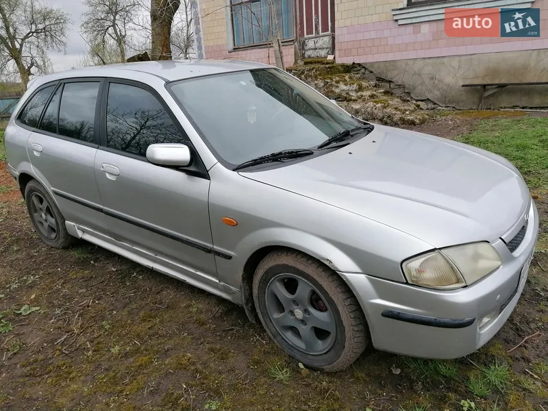 Mazda 323 1998