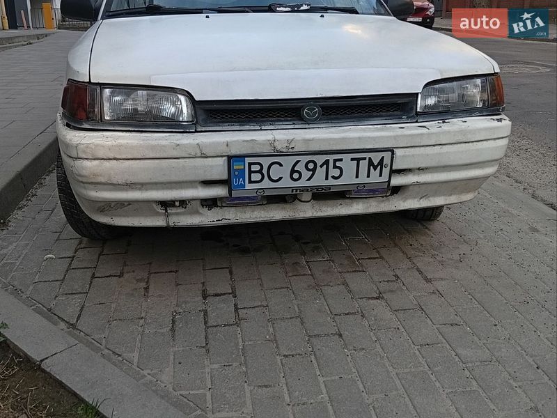 Mazda 323 1992