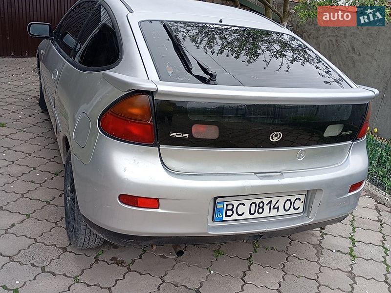 Mazda 323 1997 Mazda 323 1997