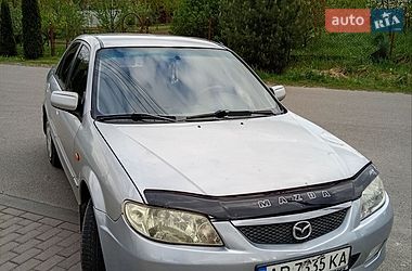 Седан Mazda 323 2002 в Львове