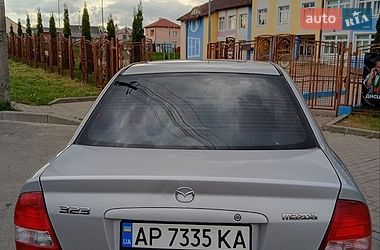 Седан Mazda 323 2002 в Львове