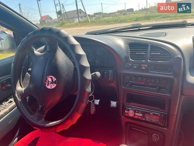 Седан Mazda 323 1995 в Одесі