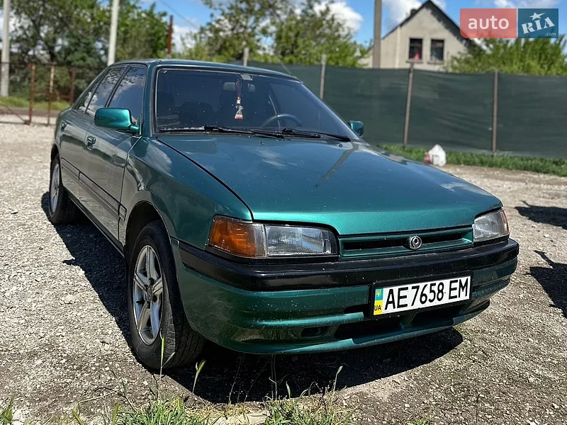 Mazda 323