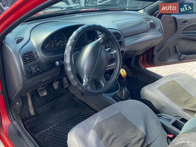 Хетчбек Mazda 323 1999 в Рогатині