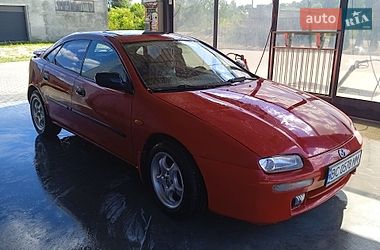 Седан Mazda 323 1998 в Львові