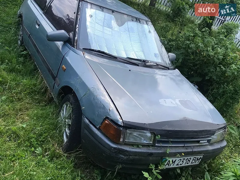 Mazda 323