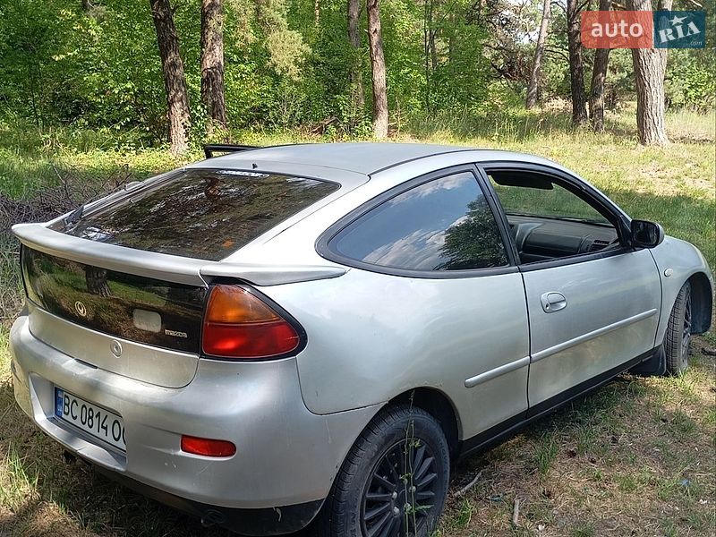 Mazda 323 1997