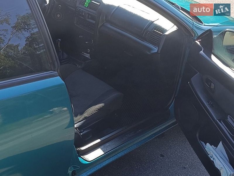 Хэтчбек Mazda 323 1998 в Нежине