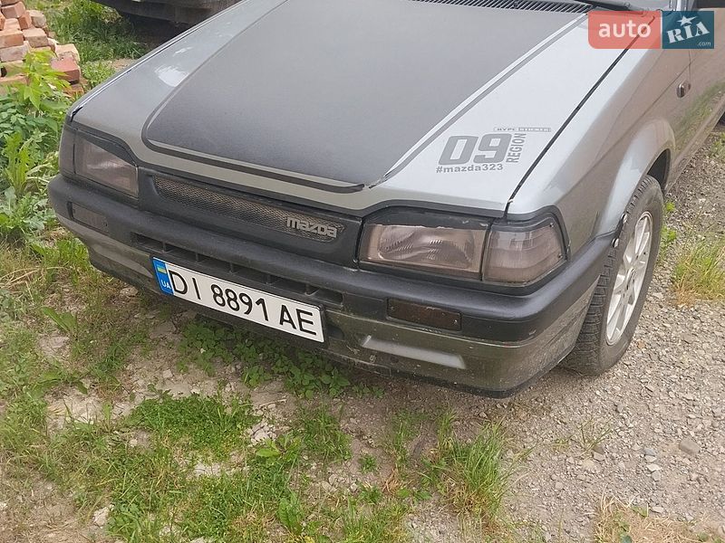 Mazda 323 1986 Mazda 323 1986