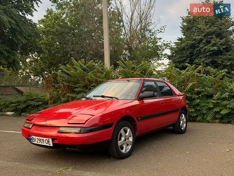 Седан Mazda 323 1990 в Одессе