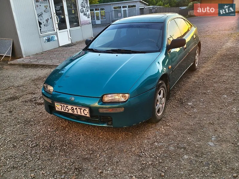 Mazda 323 1996