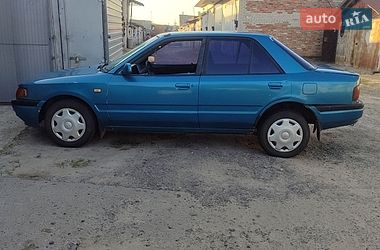Седан Mazda 323 1995 в Сумах