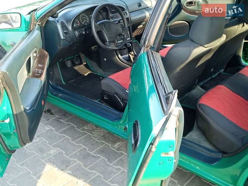 Хетчбек Mazda 323 1995 в Луцьку