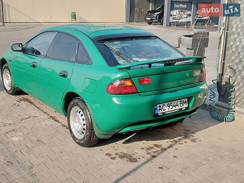 Хетчбек Mazda 323 1995 в Луцьку