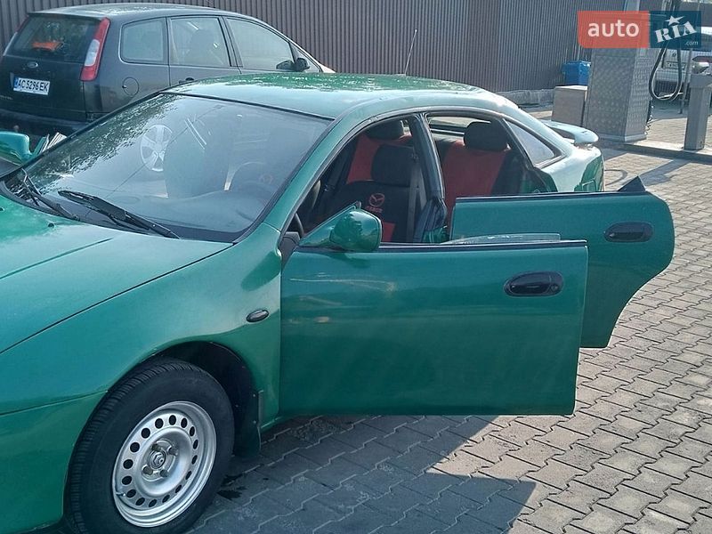 Хетчбек Mazda 323 1995 в Луцьку
